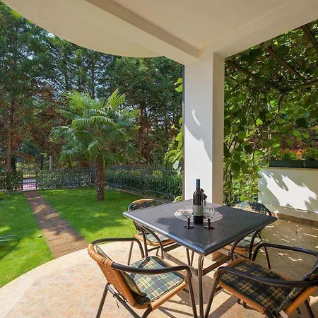 Apartment Apartment In Porec/Istrien 10331 Porec