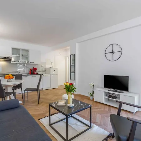 Apartment Apartment In Porec/Istrien 10331 Porec